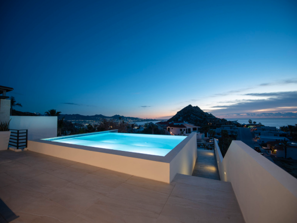 Luxurious 6-Bedroom Villa in Pedregal, Cabo San Lucas